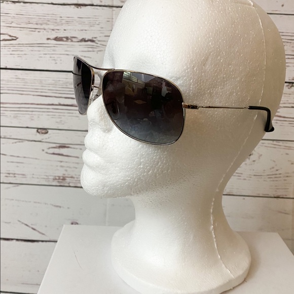 😎SOLD😎Unisex Ray-Ban Aviator Sunglasses - Picture 6 of 6
